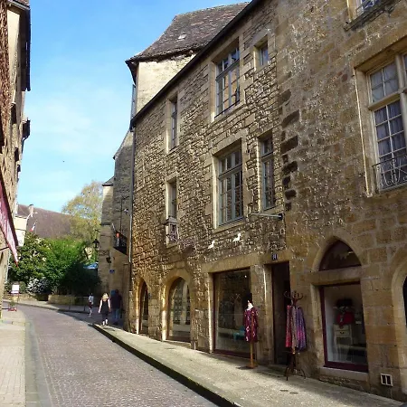 Walnut Sarlat-la-Canéda